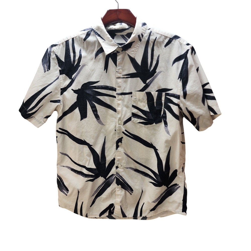 American Eagle Seriously Soft Mens Small White Black Palm Leaf Button Down Shirt